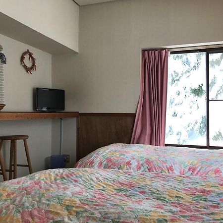 North Point Lodge Minamiuonuma Extérieur photo