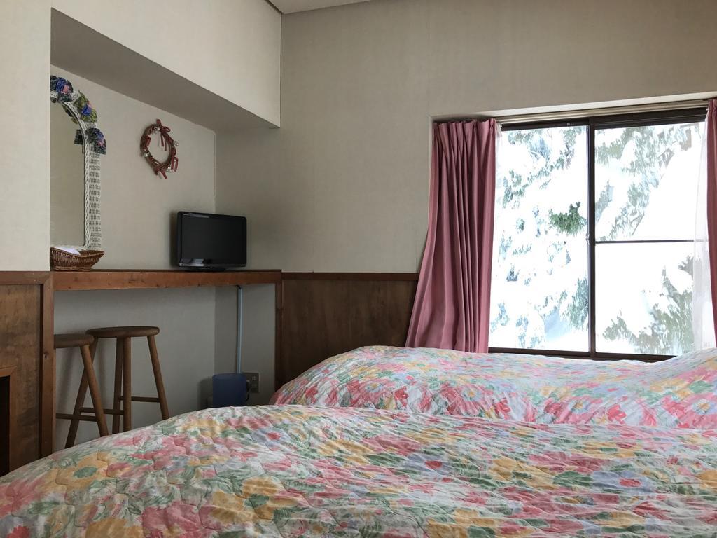 North Point Lodge Minamiuonuma Extérieur photo